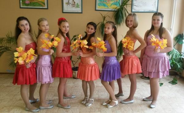 Выступление на празднике День Учителя (3 октября 2014 год) Выступление на празднике День Учителя (3 октября 2014 год)